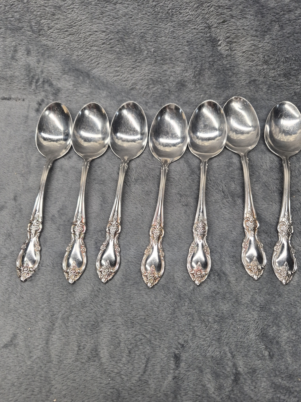 Oneida Community LOUISIANA USA Stainless Glossy Silverware Flatware 7 Pcs Spoons